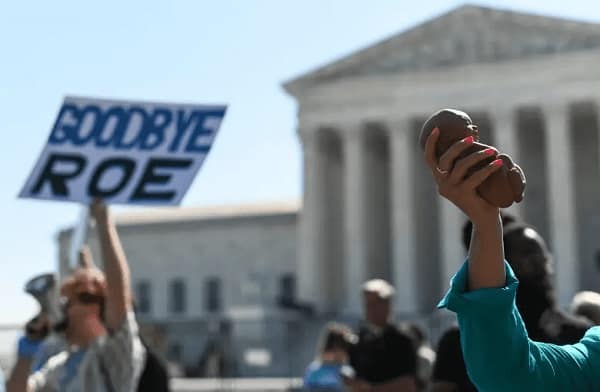 breaking us supreme court overturns roe v wade in historic ruling 02