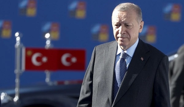 poly varies oi ypochoriseis toy mitsotaki sti madriti 01