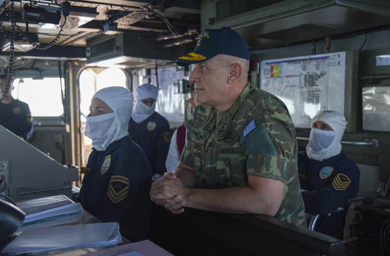 kake geitona pes aleyri 02