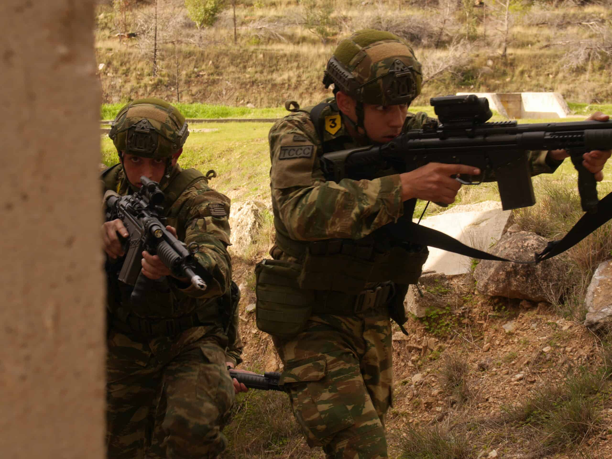 stratiotiki scholi eyelpidon entyposiaka plana apo tin cheimerini ekpaideysi sto keoach 01