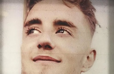 gallia prosfygas sfazei xwris logo 19 xrono gallo 01