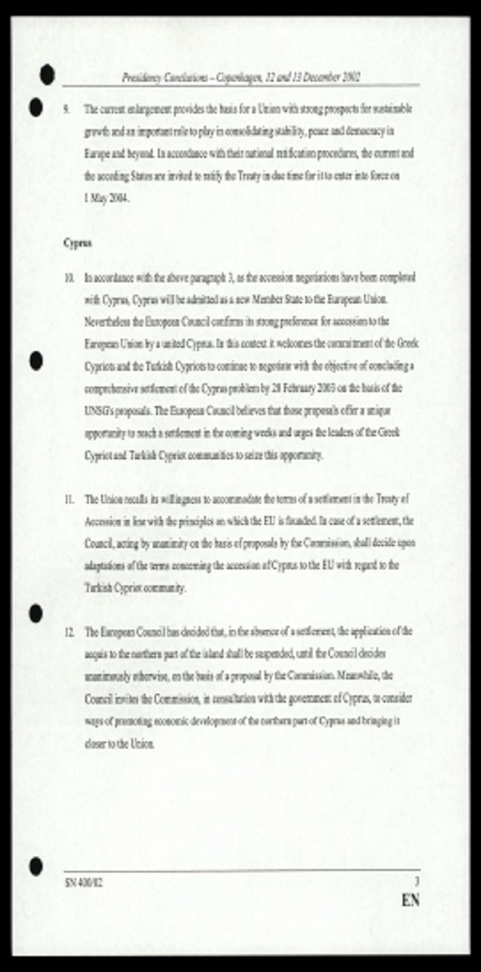 bretanikes apokalupseis gia ta mageiremata sto skhedio anan iii 01