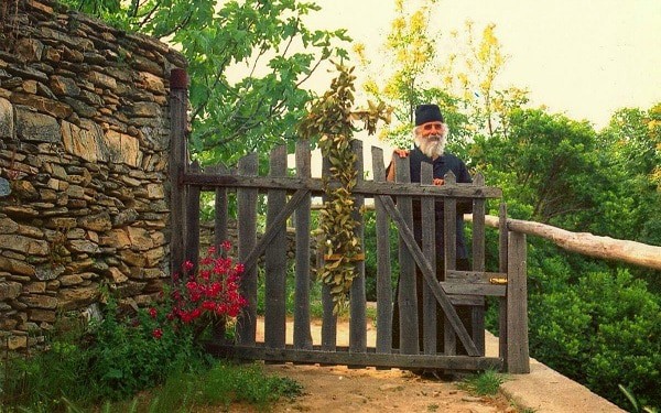 i thesi mou einai sto monastiri 01