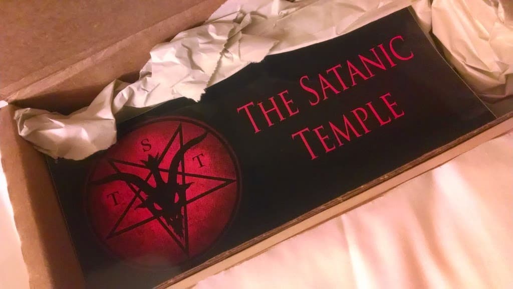 satanico templo 01
